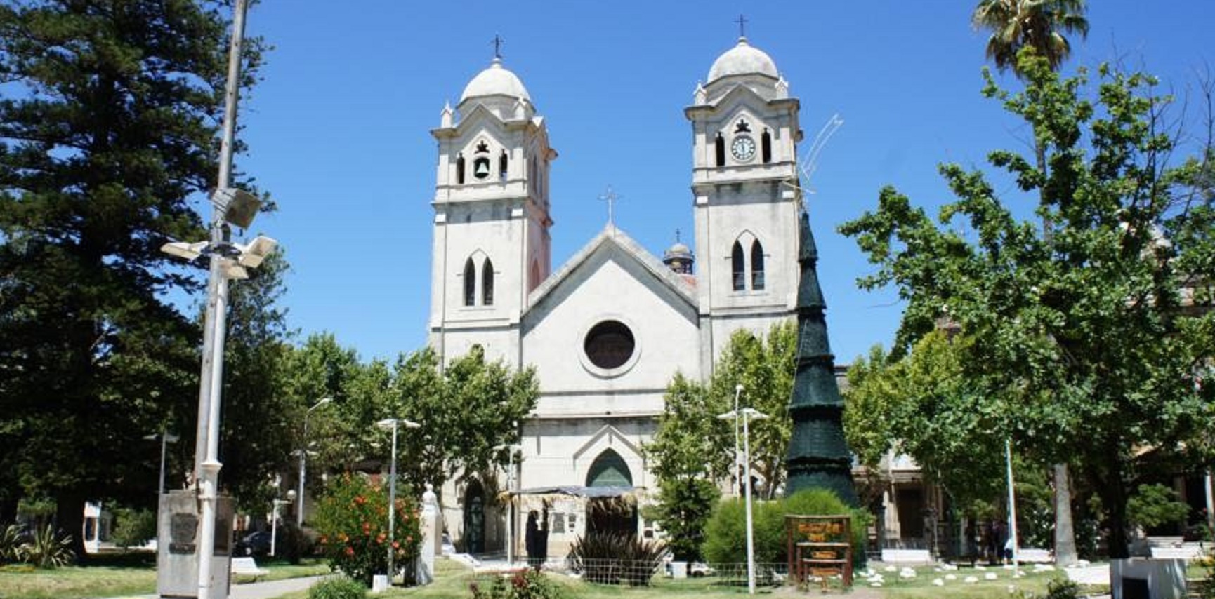 Iglesia Nuestra Señora de Aranzazu - Victoria - www.estoslugares.com.ar