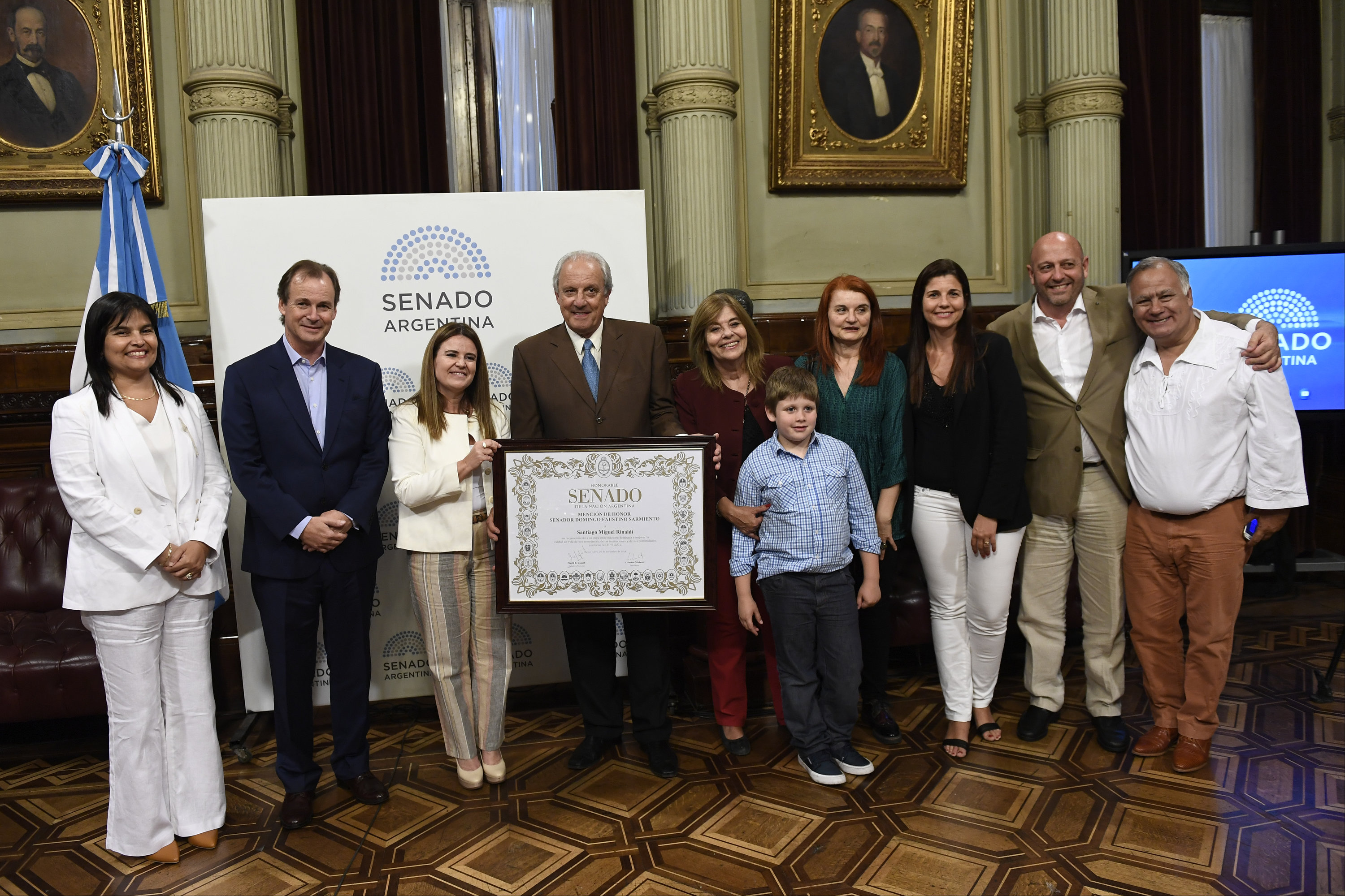 Entrega premio Sarmiento en el Salon Illia  del Senado de La Nacion (Foto: LUCIANO INGARAMO/COMUNICACIñN SENADO)