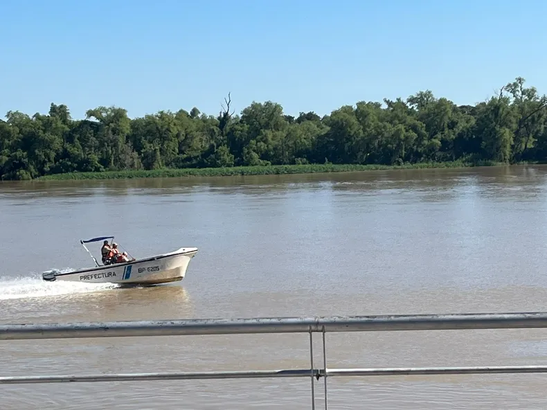 prefectura-naval-argentina-rio-parana-parana