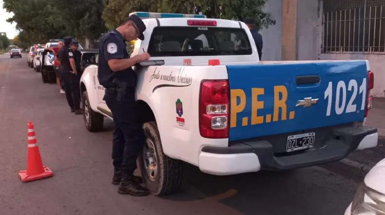 patrullero-policial-paranajpg