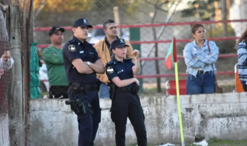 policia-partido-futbol