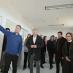 Frigerio inauguró obras en escuelas, supervisó el hospital y visitó una planta de reciclado en Victoria