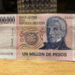 Proponen reemplazar el peso por el Argentum y eliminar tres ceros de la moneda