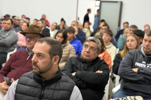 Se concretó en Chajarí la primera Jornada Apícola del norte entrerriano