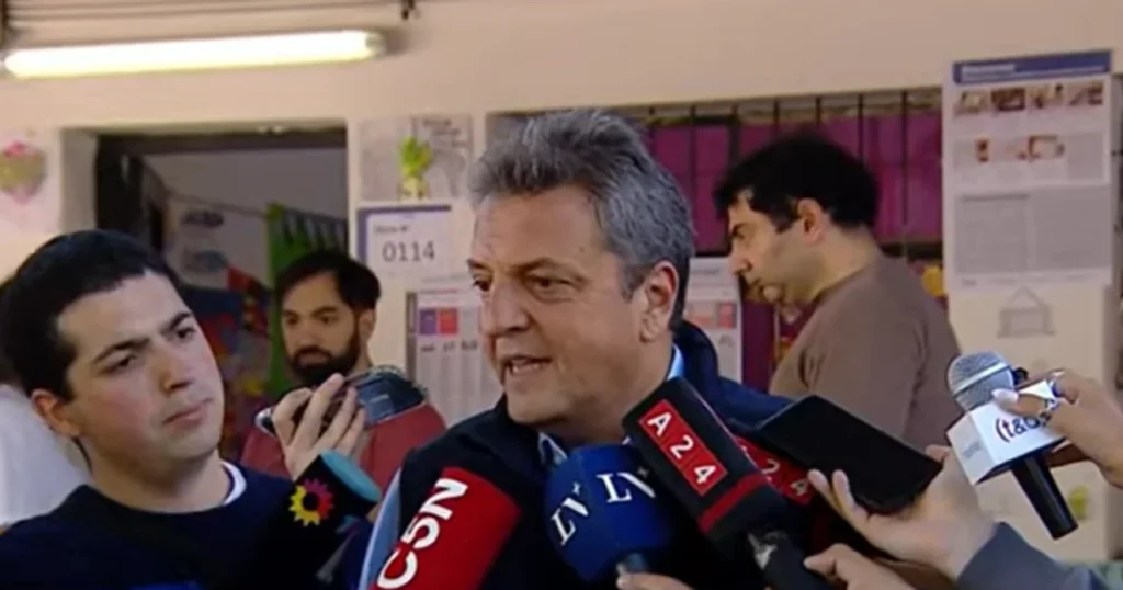 “Estamos en una elección crucial”, sostuvo Massa tras emitir su voto en Tigre Nacionales