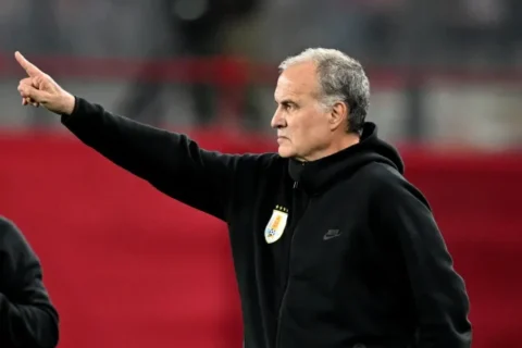 Peligra la continuidad de Marcelo Bielsa como entrenador de Uruguay