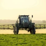 Fumigarte con agrotóxicos a diez metros de tu casa: un proyecto de ley a pedir del agronegoci