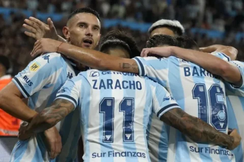 Le levantaron la sanción a Racing y jugará con público ante River