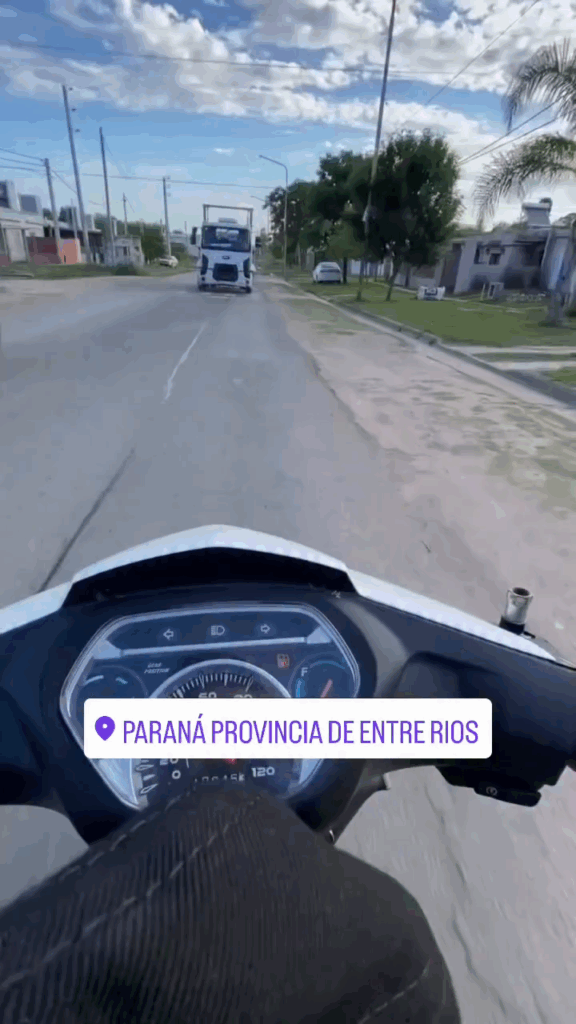 Peligro total: un camión sin frenos chocó contra una casa en Paraná Policiales