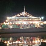 Embarcaciones escolares desfilaron en la Fiesta de las Carrozas Náuticas