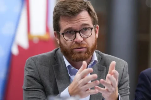 Massot dijo que Milei se comportó como un “barrabrava” en la jura de los diputados