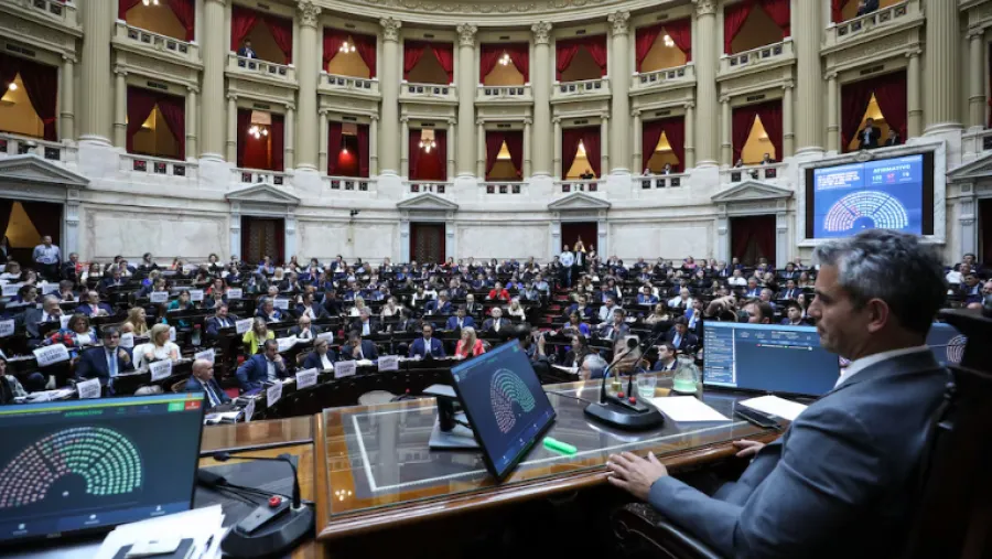 El Gobierno sostiene que el Presupuesto que aprobó Diputados ya no le sirve porque vulnera el déficit cero Nacionales