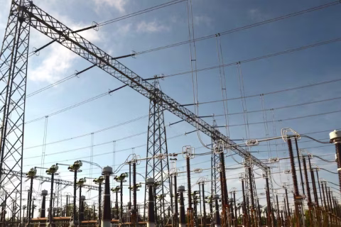 El Gobierno lanzó el concurso para privatizar la principal empresa de transporte de energía eléctrica