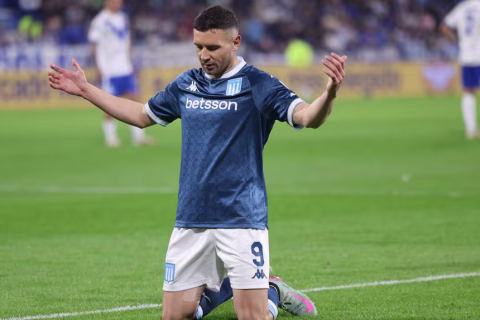 El posteo de Maravilla Martínez después del video viral del hincha que le pidió que jugara en Boca: “Lealtad”