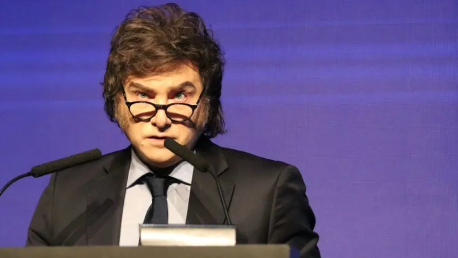 Empresarios pagaron 250 mil dólares por cada mesa de la cena de Fundación Faro para respaldar a Milei Nacionales