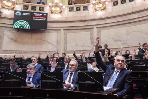 Presupuesto 2026: el oficialismo avanza y crecen las críticas por los recortes en educación y ciencia