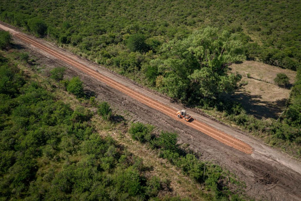 Trabajan en la conservación de caminos de uso productivo y social en Villaguay Provinciales