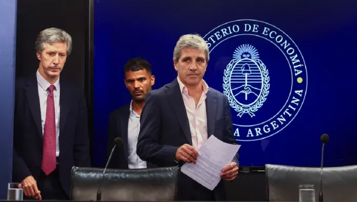 Nación acordó un préstamo con bancos por US$ 3.000 millones para pagar el próximo vencimiento de deuda Nacionales