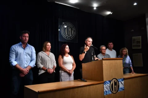 En medio de las críticas, la CGT brindará este miércoles una conferencia de prensa para explicar su postura