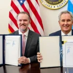 El enemigo interno, cuando el Gobierno se daña a sí mismo