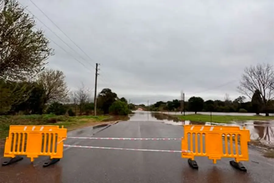 Fuerte temporal azota Entre Ríos: las impactantes imágenes de la tormenta Ciudad