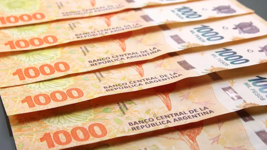 Familias endeudadas: cada vez más personas piden créditos por fuera de los bancos y no pueden devolverlos Cazanoticias