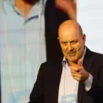 Sturzenegger explicó los cambios de la reforma laboral: indemnizaciones, horas extra y licencia por enfermedad