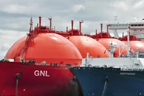 La guerra en Medio Oriente complica la importación de gas para el invierno