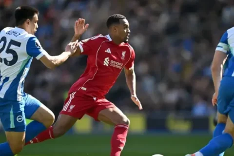 El Liverpool perdió con el Brighton y se aleja de los puestos de clasificación a la Champions League