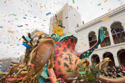 Inauguran una muestra fotográfica sobre carnavales de países europeos