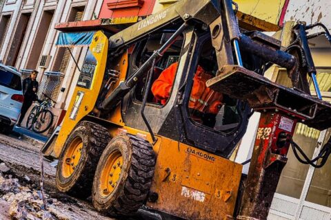 Tránsito interrumpido en España e Italia debido a reparación de losas de hormigón.