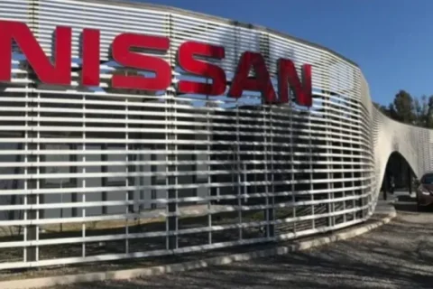 Nissan confirmó que se va de la Argentina y negocia dejar su operación local en manos de grupos nacionales
