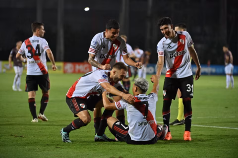 El “Chacho” Coudet y una prueba de fuego: su primer mata-mata con River