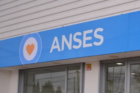 ANSES aumenta las asignaciones familiares y confirmó el bono a jubilados para junio