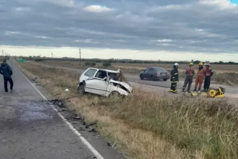 Fatalidad en Entre Ríos: un muerto tras violento choque entre dos autos