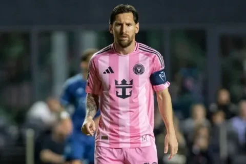 Lionel Messi pidió el cambio y generó preocupación: ¿qué tiene el capitán de la Selección?