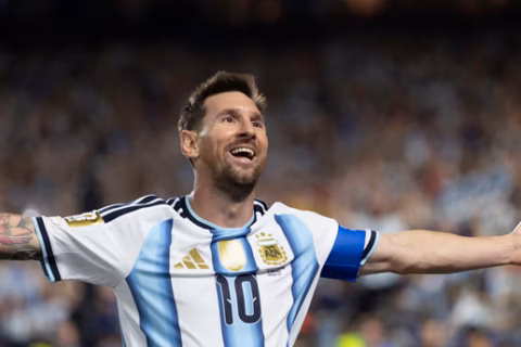 Los récords que rompió Messi en la goleada a Argelia