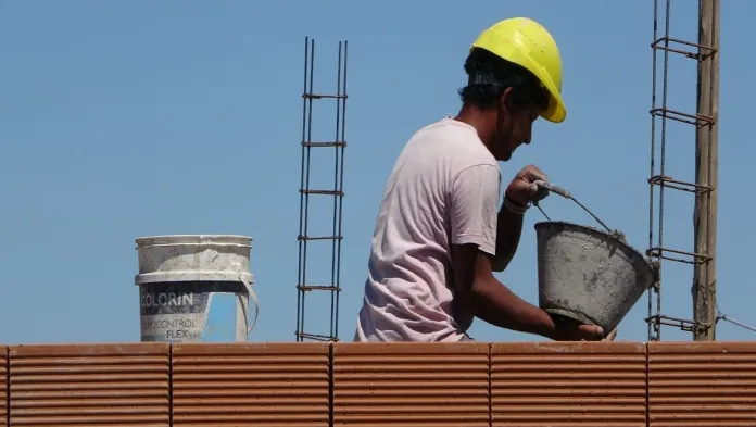 Nación reglamentó el régimen de blanqueo laboral: qué beneficios ofrecen a empresas Nacionales