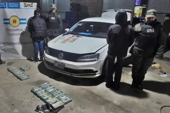 Secuestraron 24 kilos de cocaína en la Autovía 14 en Entre Ríos: hay tres detenidos Policiales