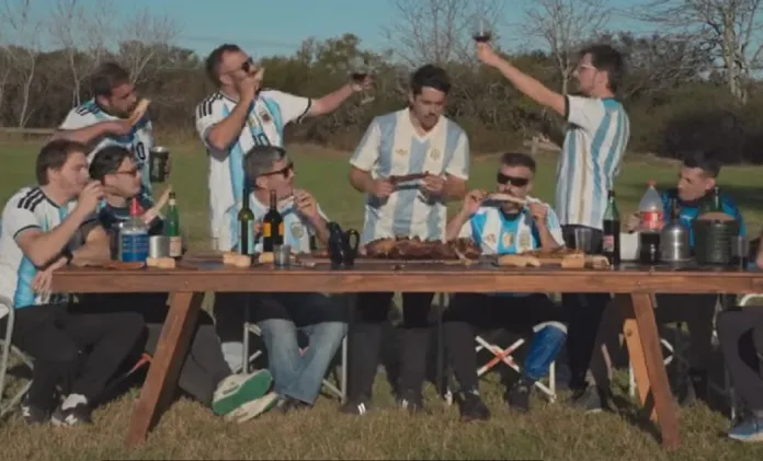 “Quiero 32”, la nueva canción en homenaje a los amigos que une a Entre Ríos y Uruguay Tecno
