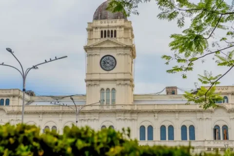 Se paga este martes el medio aguinaldo para la administración pública de Entre Ríos