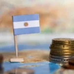 El ajuste golpea a las provincias: el superávit fiscal se redujo a la mitad en un año