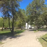 La charla-taller de jardinería reunió a vecinos en Plaza 20 de Septiembre