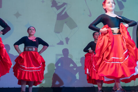 La Paz fue escenario de una nueva Gala del Becario en Escena