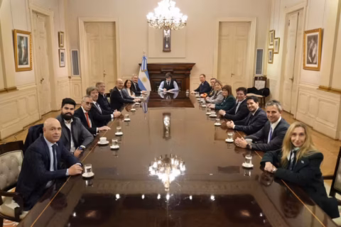 Javier Milei volvió a Casa Rosada después de 24 días para encabezar una nueva reunión de Gabinete