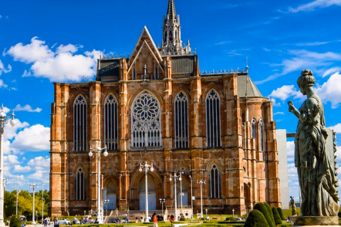 Superó a Notre Dame y Florencia: la catedral argentina elegida como la más linda del mundo