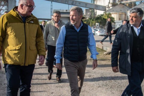 Frigerio recorrió el puerto de Diamante y destacó el potencial portuario de Entre Ríos