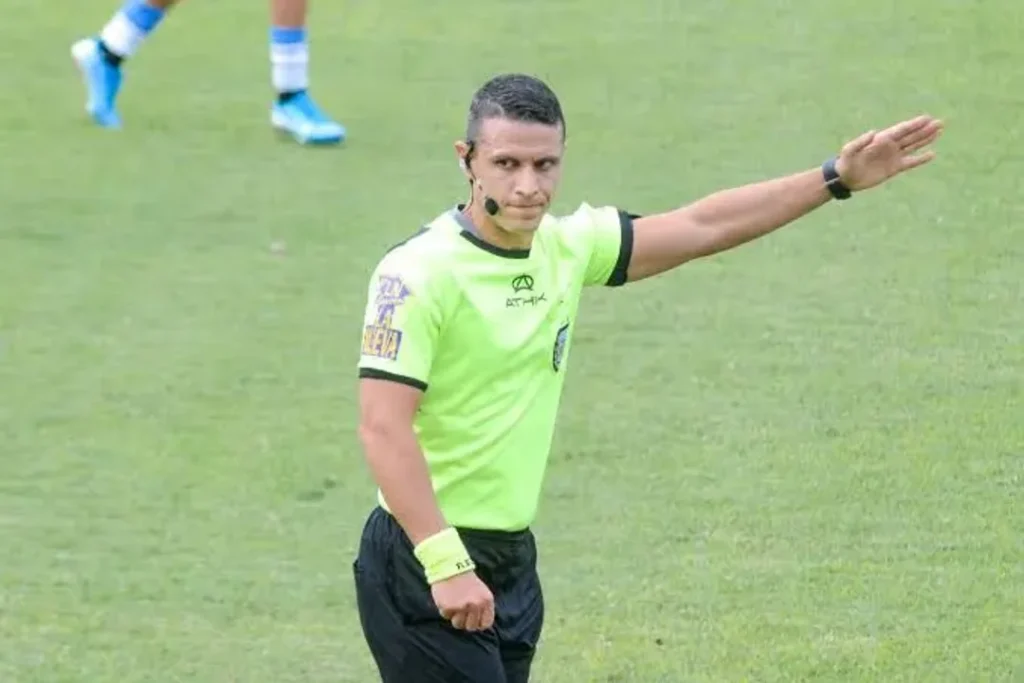 La explicación de Gariano tras no cobrar el penal que reclamó River ante Tigre Deportes