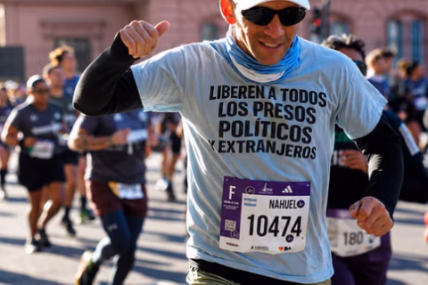 “Ayer corrí libre”: el emotivo mensaje de Nahuel Gallo tras correr la media maratón de Buenos Aires