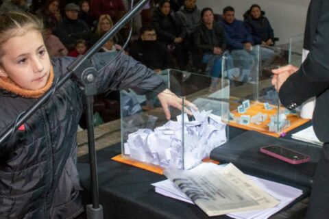 HISTÓRICO SORTEO DE LOTES MUNICIPALES: 39 FAMILIAS FUERON BENEFICIADAS